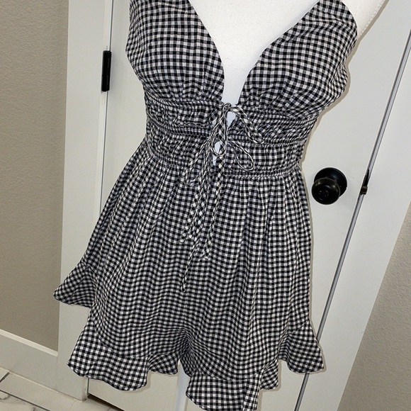 NWT Checked Ruched Romper Size S - Picture 13 of 14